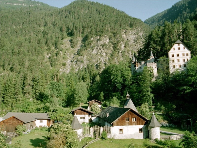 gb48891_25.jpg